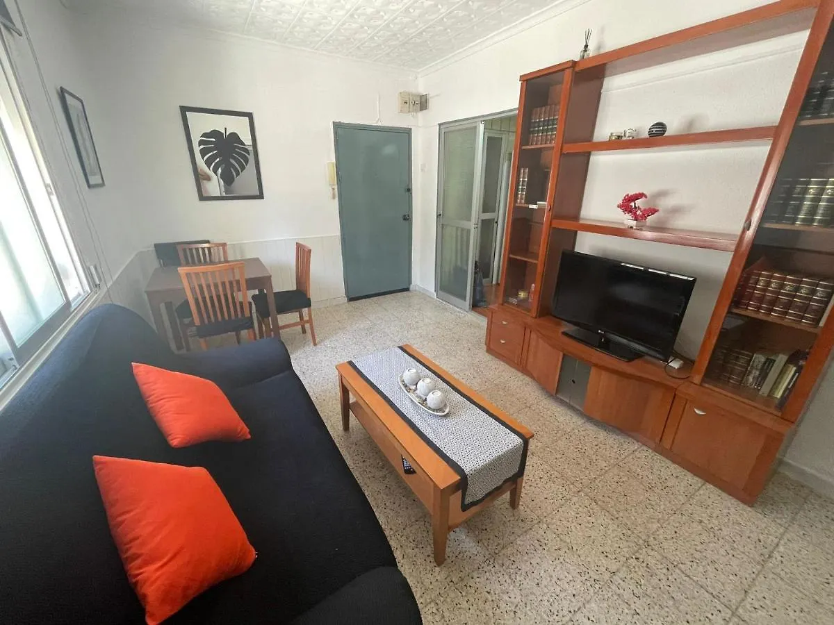 Apartamento Cerca Del Centro-Parking En La Puerta Fuerte Apartment Malaga